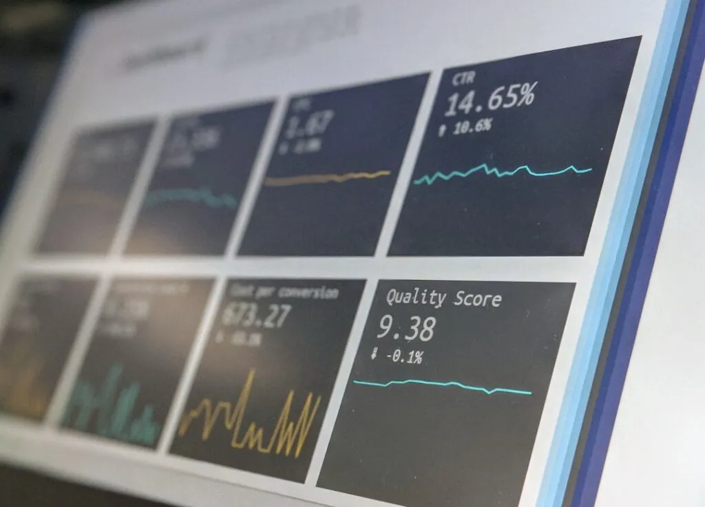 Cum să faci raportul financiar anual corect Photo financial report