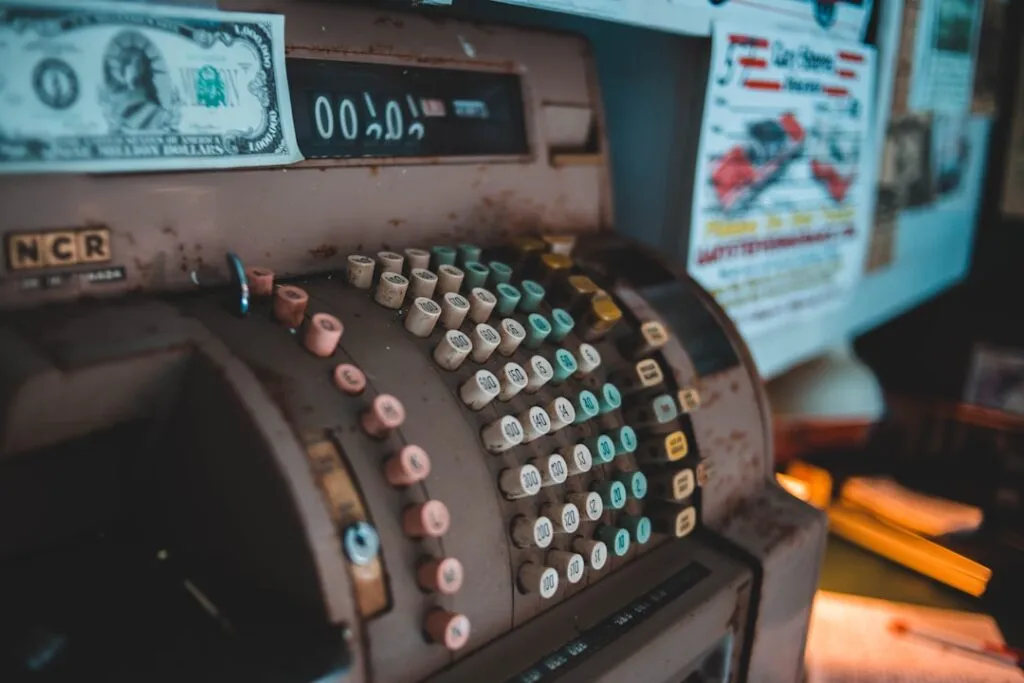 Cum să automatizezi plățile și facturarea Photo automate payments and invoicing
