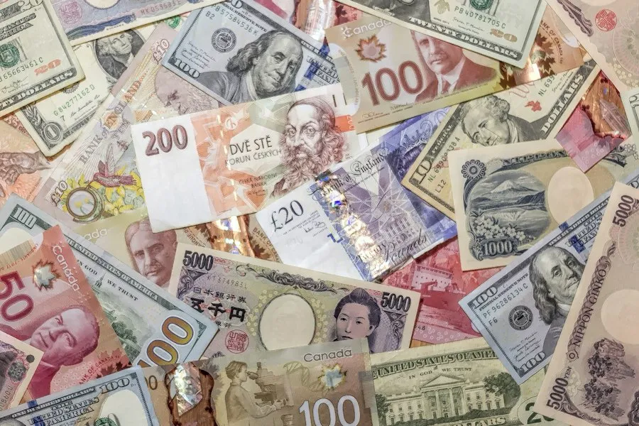 Photo currency exchange rates guide